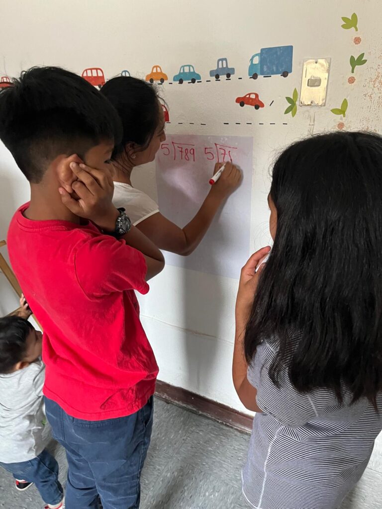 Abrimos la primera biblioteca pública de un municipio rural de Guatemala