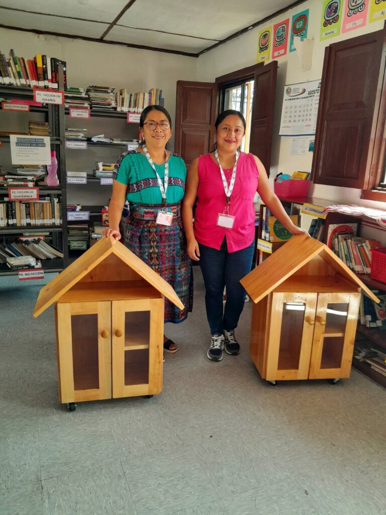 Nace la aventura de las bibliotecas rurales en San Lucas Tolimán